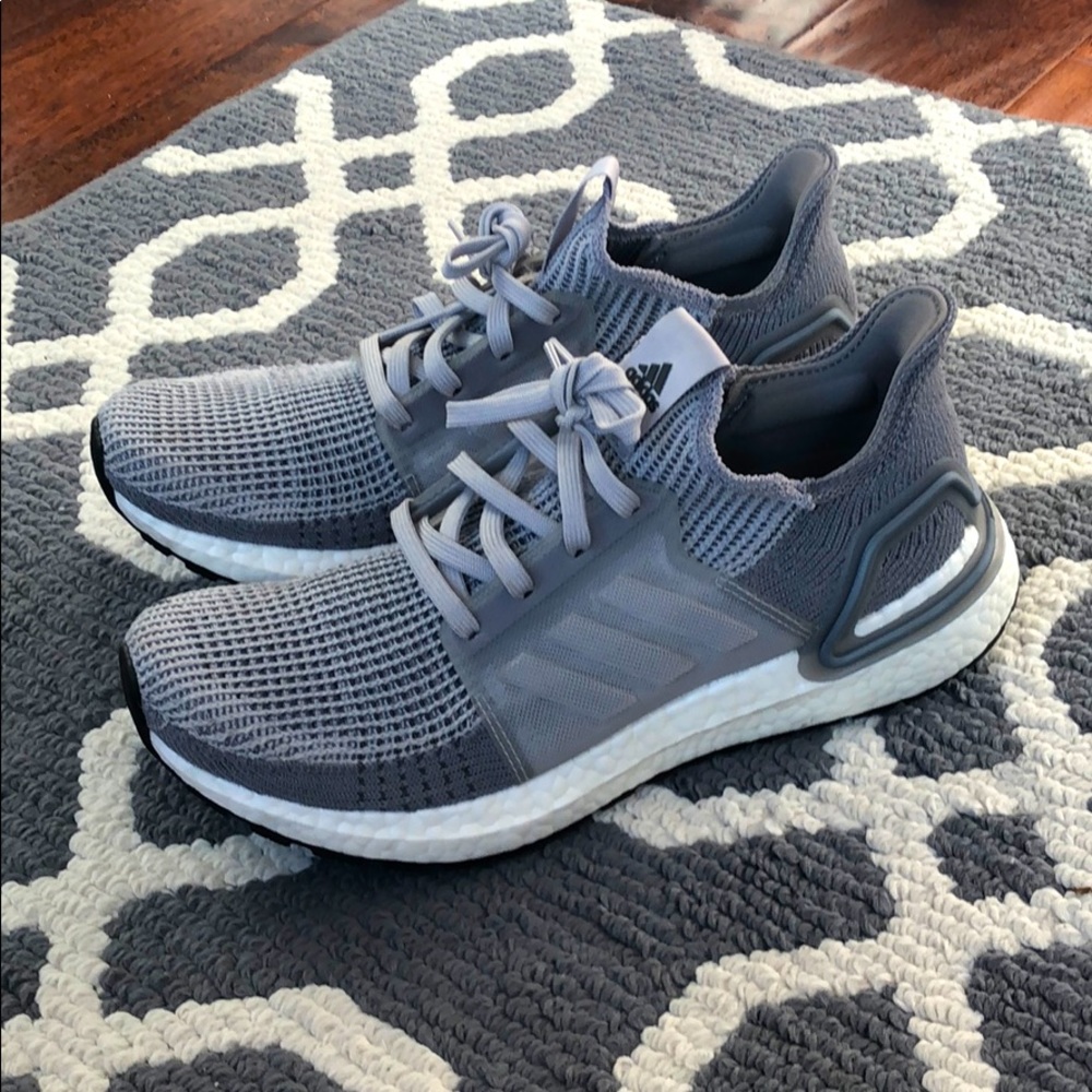 Gray Adidas Ultra Boost Sz 8.5
